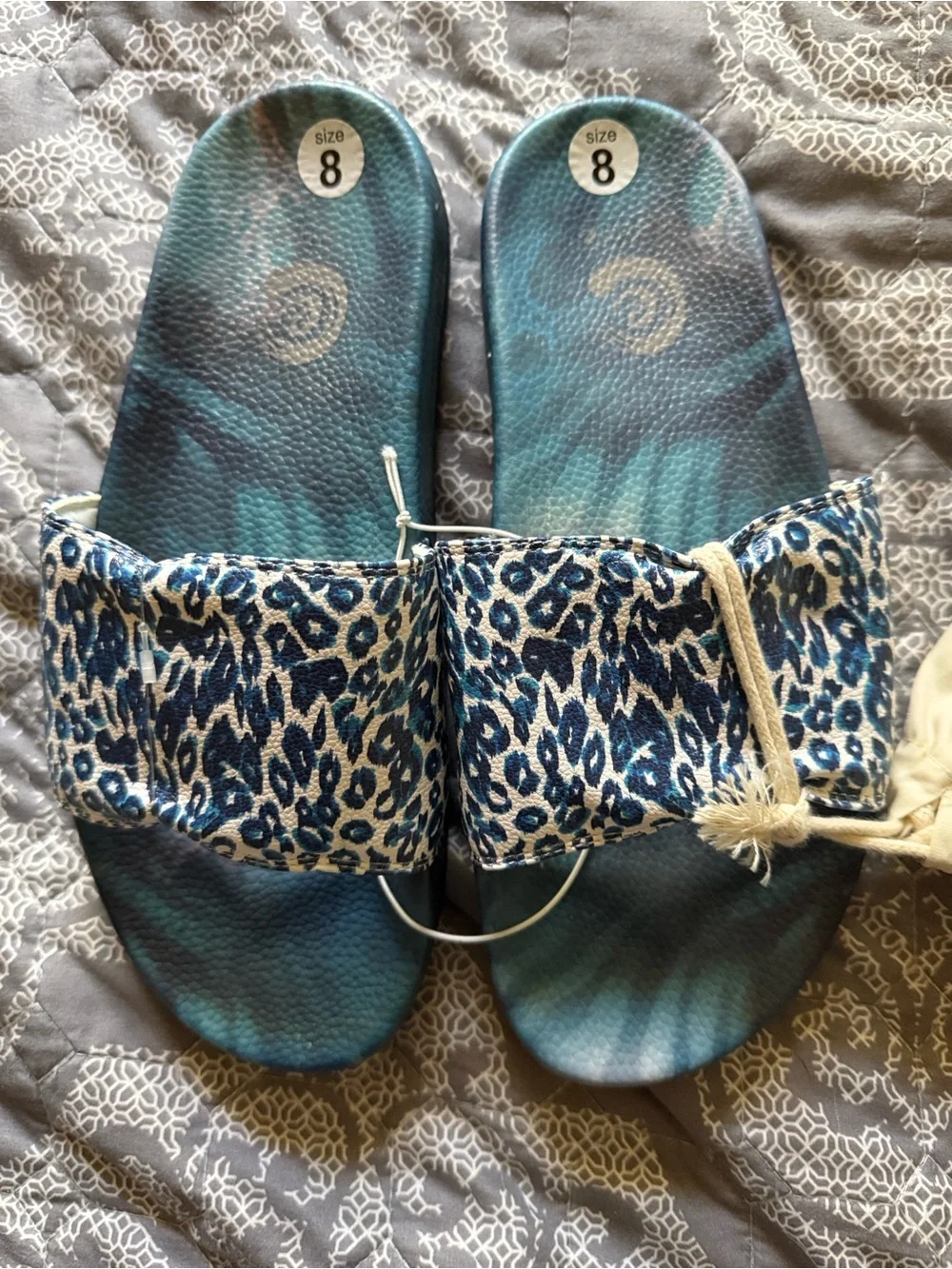 Calme Johnny Was Blue Tiger Pool Slides NWB Sz 8